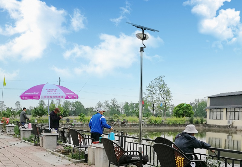 分體式太陽能路燈的信號(hào)延遲解決方案