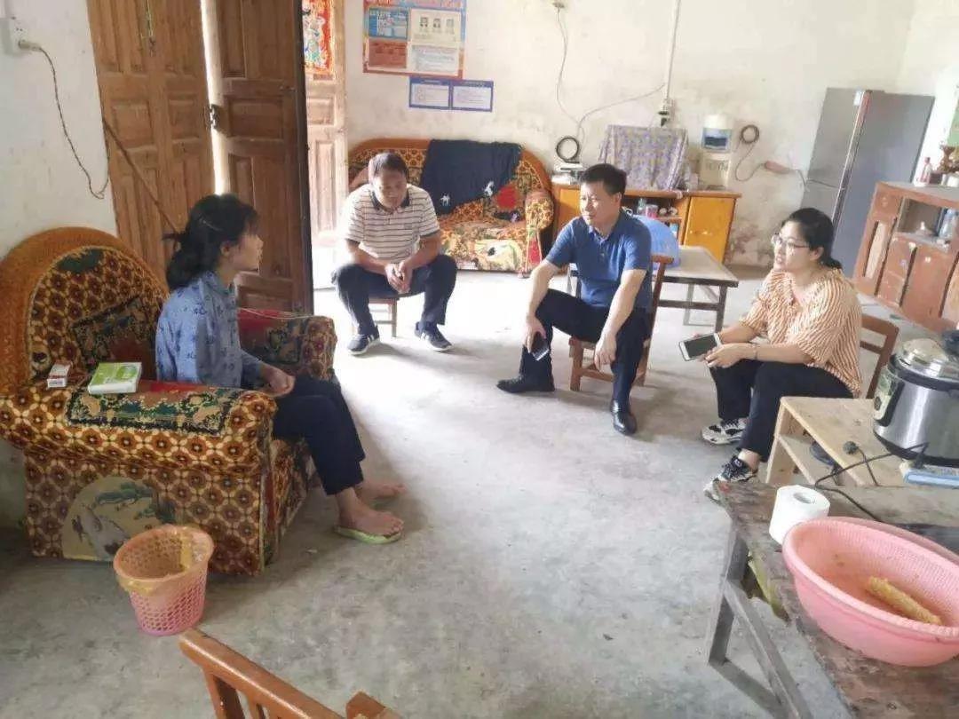 追憶扶貧戰士黃文秀，源碼讓“光明“繼續溫暖她曾工作的地方